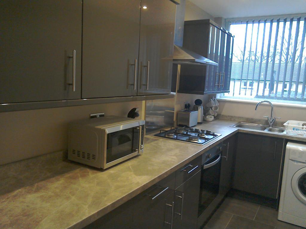 كينغستون أبون هول The Dorchester Serviced Apartments الغرفة الصورة